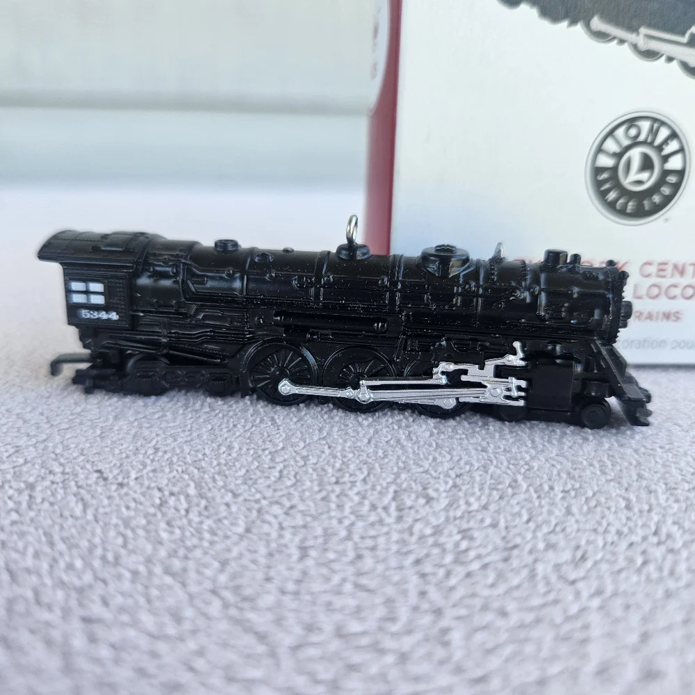 Hallmark New York Central 700E Hudson Locomotive Lionel Trains Ornament 2025